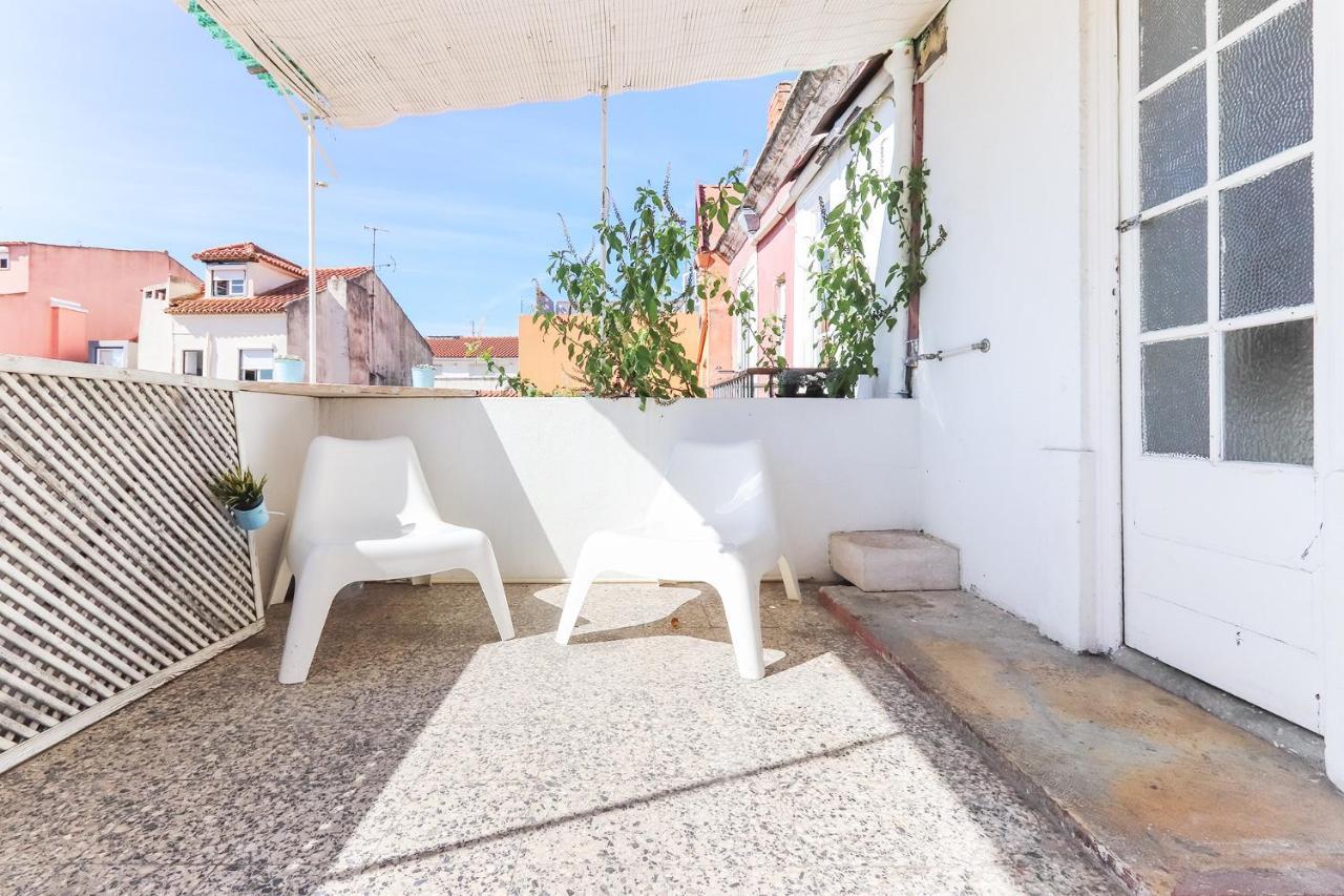 Parlamient River View By Homing Appartement